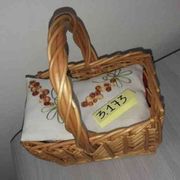 Va in pensione l'ostetrica dei record: ha fatto nascere 3.173 bambini