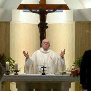Francesco: no a cristiani senza gioia, prigionieri delle formalità