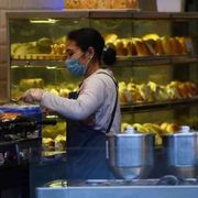 Viaggio nella Chinatown di Prato, tra paure e solidarietà