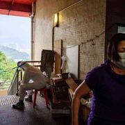 La politica del coronavirus: attivare gli anticorpi cattolici