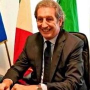 Addio al medico eroe: "Siamo in battaglia. E hanno ucciso il comandante"