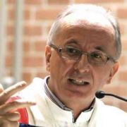 Il vescovo di Pinerolo: "Mi intubano, pregate per me"