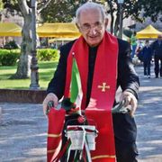 Don Peppe Branchesi, il prete della gioia campione del mondo di volley