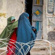 Mutilazioni genitali e violenze: la pandemia delle donne africane