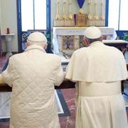 Papa Francesco e Benedetto XVI. Novità, continuità, una sola Chiesa
