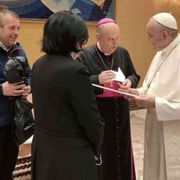 «Nell’abbraccio di Francesco la condivisione di un dolore»