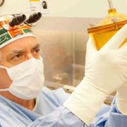 La terapia del cordone che salva la vita ai malati di Covid