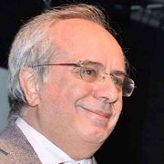 Più consapevolezza e basta distorsioni
