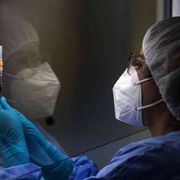 Un mondo davvero globale con il vaccino e lo sviluppo