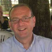 Como: don Alfredo, che in ospedale ha chiesto «dal vetro, ma assolvetemi»