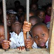 Otto orfani rapiti per essere arruolati. Le autorità: militanti islamici