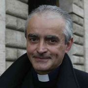 L'omicidio di Avellino, il vescovo alla città: «Quel sangue ci interroga»