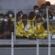 A Lampedusa conosciamo le vere storie di migranti