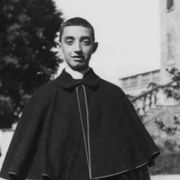 Don Fornasini beato. Come reliquie la bici, gli occhiali e l'aspersorio