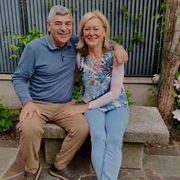 «Da Lignano all'Austria, così ci siamo comprati la panchina del nostro amore»