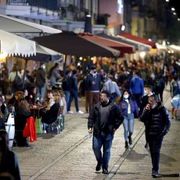 Le città e gli spazi della movida: come ripensare la convivenza