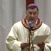 Catanzaro-Squillace abbraccia l'arcivescovo Maniago