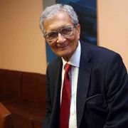 Lo sguardo "civile" oltre le ideologie