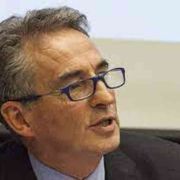 Gli applausi non bastano