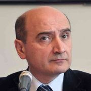 L'italia schieri con le vittime i suoi "corpi civili di pace"