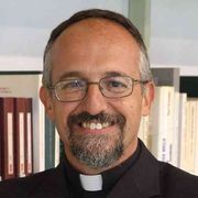 La realtà della guerra nell'era digitale e il bene di affidarsi a Maria