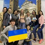 «Sono russa, per voi è un problema?». E Kseniya apre casa ai fratelli ucraini