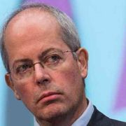 Dire no alla surrogata: umanità, non calcoli