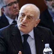 Ora un’iniziativa diplomatica di Francia, Germania e Italia