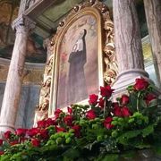 A Torino quarantamila rose e un libretto per santa Rita