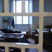 Crescono i suicidi in carcere. Lavoro e relazioni la risposta
