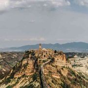 Abbasso i "borghi", evviva i paesi: solo così si salva l'Italia interna
