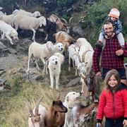 La famiglia dei pastori felici. «I pascoli? La nostra casa»