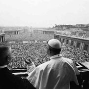 Parolin ricorda Giovanni Paolo I: il suo sguardo profetico sulla pace