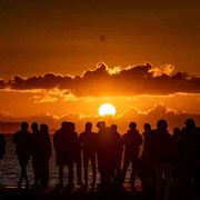 Oltre edonismo e disagio sociale. Ripartire dalle passioni positive