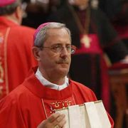 Calabria in lutto per la scomparsa dell'arcivescovo Nolè, aveva 74 anni