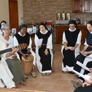 Monache di clausura ma collegate in Rete