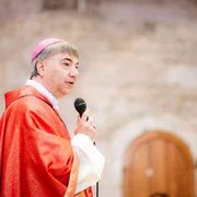 La lettera di Battaglia: i poveri ci salvano, ci insegnano ad amare