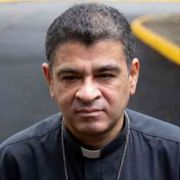 Rifiuta l'esilio, condannato a 26 anni di carcere il vescovo Álvarez