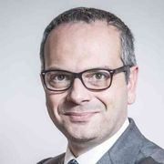 Genitorialità e filiazione: distinguere conta