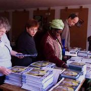 Una barca, non argini di sabbia