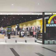 I fondi rimettono in piedi Scarpe&Scarpe