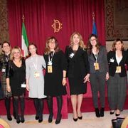 Essere donna è uno svantaggio oncologico: la parità si fa con il welfare