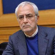 «God save the king», ma meglio se si separa l’altare dal trono