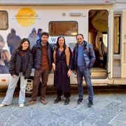 Un van carico di imprese sociali: negli Appennini l'incubatore è mobile