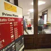 Sala: riparte trascrizione dei bimbi nelle coppie gay