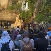 I giovani a Lourdes per affidare a Maria il loro futuro