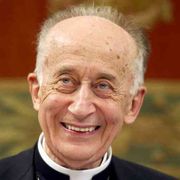 Ruini: l'essere umano non è paragonabile ad animali e macchine