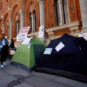 Case a 250 euro agli universitari di Milano. Le affitta la parrocchia