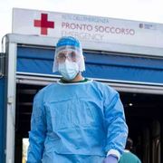 Servono infermieri, ma negli ospedali li trattiamo male. E “fuggono”