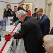 Aperte due “lavanderie di papa Francesco”, aiuto concreto ai più poveri